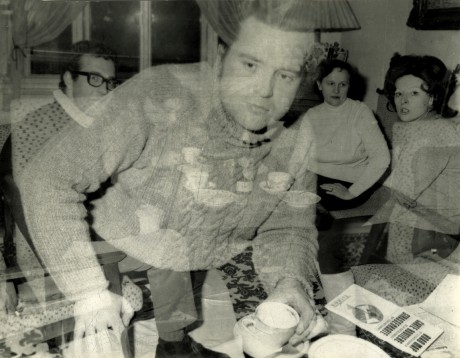 V obýváku u Pachnerů_zbrklá dvojexpozice