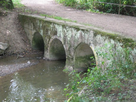 Starý mostek přes potok